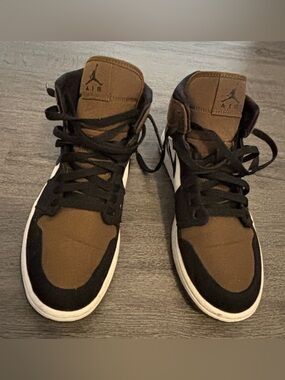 Jordan High-Top Sneakers in Brown and Black with White Sole